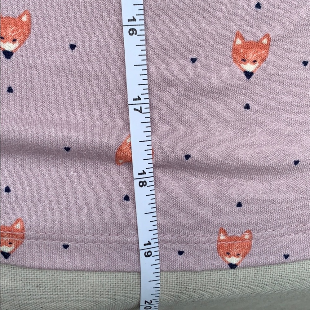 Lavender cold shoulder top.🦊🖤Pattern - Picture 8 of 8